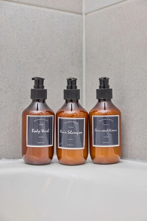Bathroom amenities
