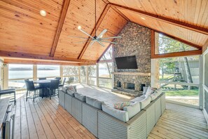 Screened Porch | Lake & Mountain Views | 4 Mi to Mink Creek Boat Ramp