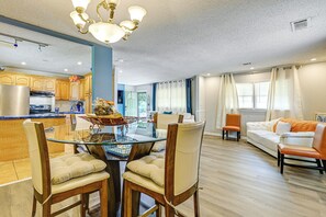 Dining Area | Single-Story Unit