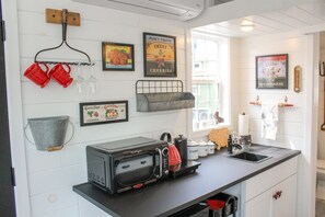 Kitchenette