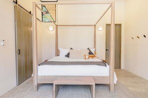 Master Bedroom (1)