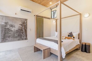 Master Bedroom (3)