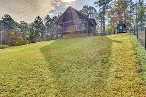 Exterior | 2-Story Cabin | Bedrooms/Full Bathroom on 1st Floor