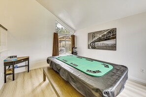 Game Room | Convertible Pool/Card Table | Popcorn Machine | 1st Floor