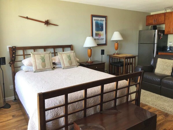 Very comfy queen sized bed