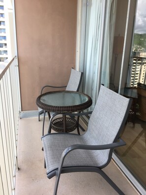 Comfortable seating for lanai.