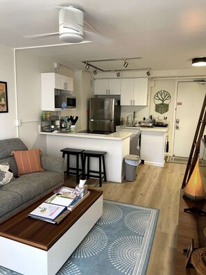 Full kitchen for cooking and eating.