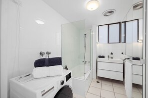 6 58 Pacific Drive Port Macquarie Beachscape Holiday Rentals