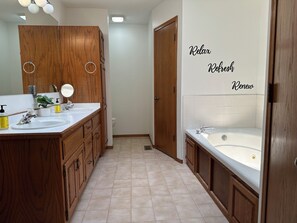 Master Bathroom - Jacuzzi Tub and separate Shower