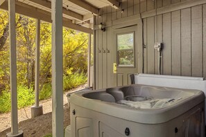 Hot tub right outside