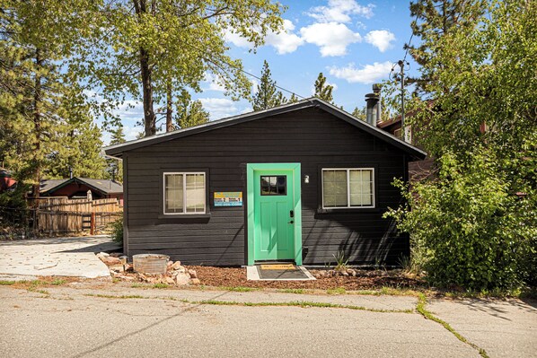 Welcome to Into The Woods Bungalow!