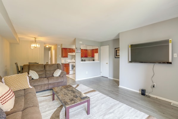 Philadelphia Vacation Rental | 2BR | 1BA | 900 Sq Ft | Stairs Required