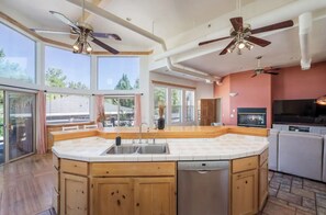Open Kitchen