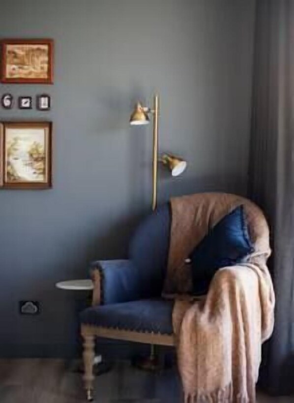 Your corner retreat, scroll your reels or read a book. The perfect little nook. 