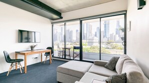 Spacious lounge
