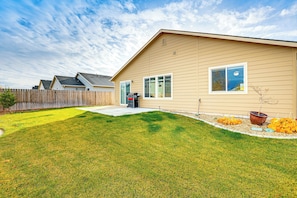 Private Yard | Gas Grill