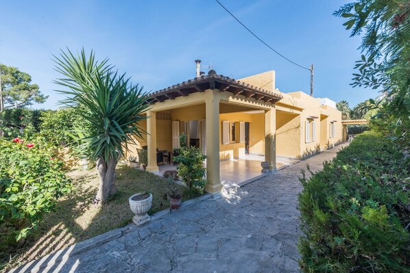 Holiday Home Exterior [summer]