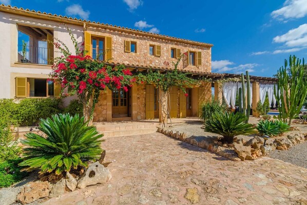 Holiday Home Exterior [summer]