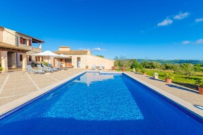 Holiday Home Swimming Pool