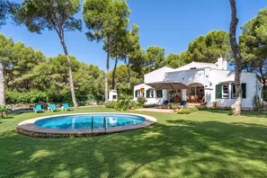 Holiday Home Swimming Pool
