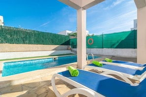 Holiday Home Swimming Pool