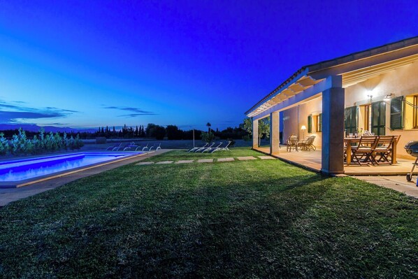 Holiday Home Swimming Pool