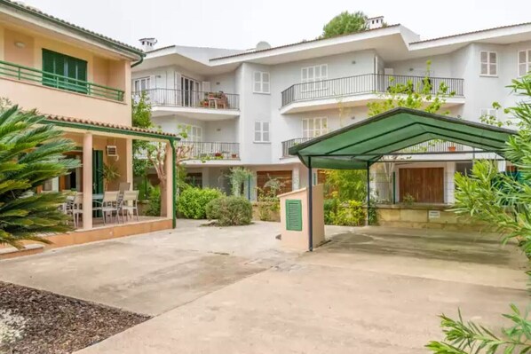 Holiday Home Exterior [summer]