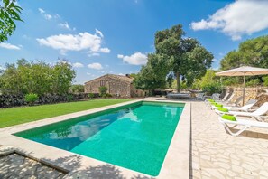 Holiday Home Swimming Pool
