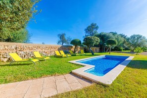 Schwimmbad des Ferienhauses