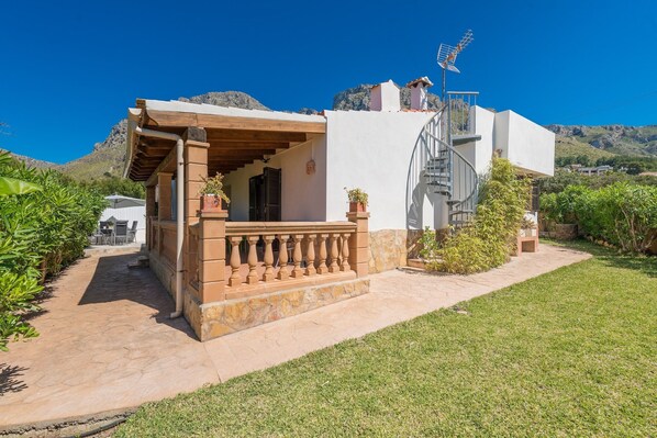 Holiday Home Exterior [summer]