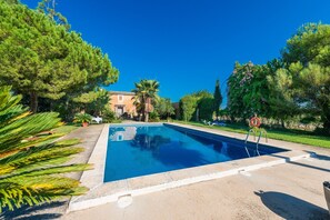 Holiday Home Swimming Pool