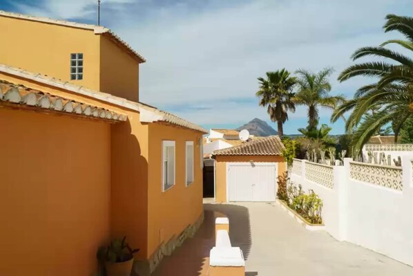 Holiday Home Exterior [summer]