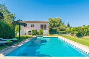 Holiday Home Swimming Pool