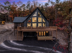 Escape to this like-new stunning 5-bedroom A-frame home nestled in the heart of Massanutten Resort. Designed for both relaxation and adventure, this modern mountain boasts panoramic views, soaring ceilings, and open-concept layout perfect for gatherings.