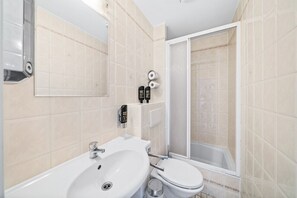 Free towels and shampoo are offered in the shower room.