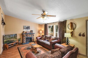 Pet-Friendly Comfort: One small to medium-sized dog is welcome to join the adventure! (fees and restrictions apply)