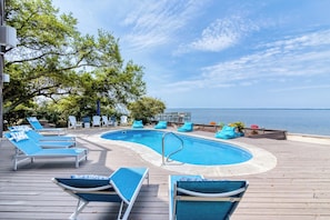 Private Pool