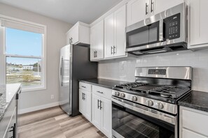 Fully equipped kitchen