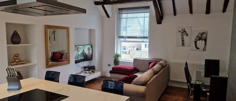 Living Room / Lounge