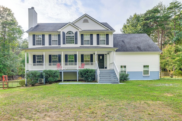Troy Vacation Rental | 7BR | 3.5BA | 2,400 Sq Ft | Stairs Required