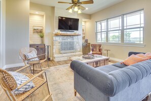 Living Room | Fireplace | Smart TV | 1st Floor