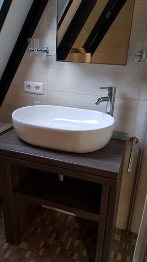 Stylish washbasin
