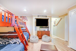 Interior | Electric Heating | Free WiFi