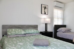 Queen and twin sized bed with 10 inch gel memory foam mattresses
