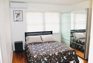 Queen sized bed with 10 inch gel memory foam mattress
