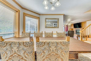 Dining Table | 1st Floor | Dishware/Flatware