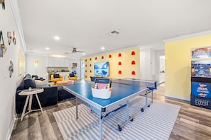 Spielezimmer