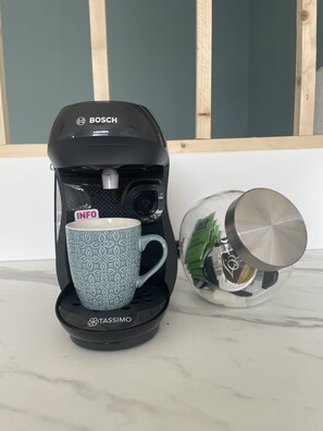 cafetière et bouilloire
