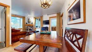 Hardwood, Indoors, Furniture, Living Room, Floor