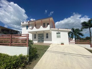 Villa Entrance (unit 1)